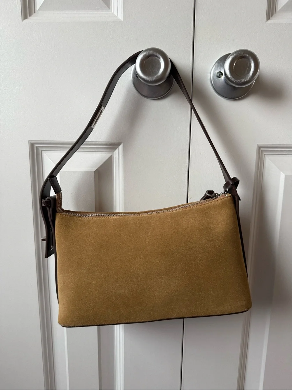 VERAFIED Suede Hobo Bag in Gold